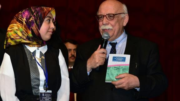Bakan Avcı, “Mehmet Akif Ersoy Bir Dava Adamı“ paneline katıldı