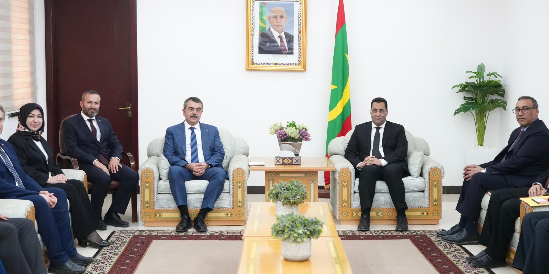 MINISTER TEKİN MEETS WITH MAURITANIAN PRIME MINISTER DJAY