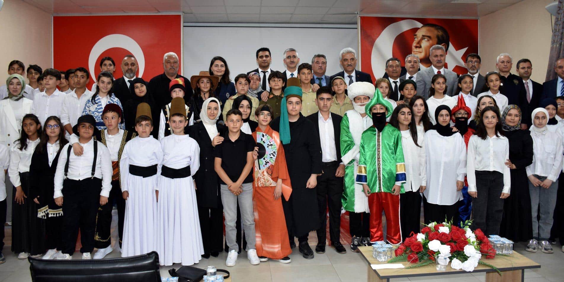 BAKAN YARDIMCISI YILMAZ, KIRIKKALE'DE İNGİLİZCE VE TÜRK KÜLTÜRÜ PROGRAMINA KATILDI